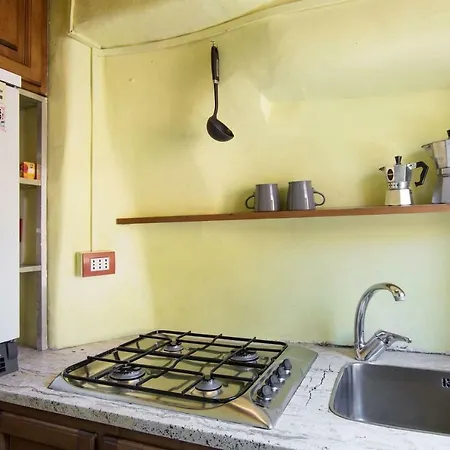 Apartment 38 Vicolo De' Cinque Rome
