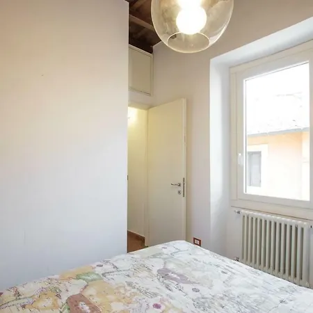 38 Vicolo De' Cinque Apartment *
