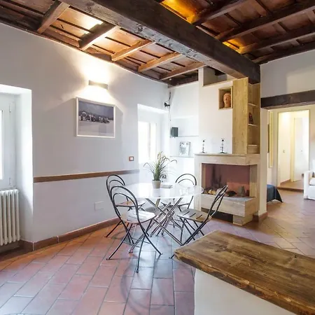 Apartment 38 Vicolo De' Cinque Rome