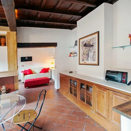 38 Vicolo De' Cinque Apartment